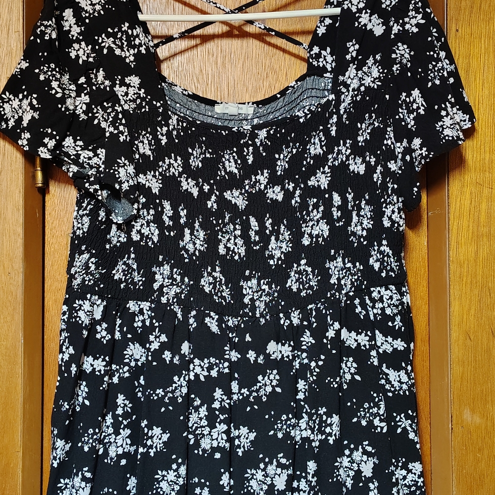 Chic Black and White Floral Blouse